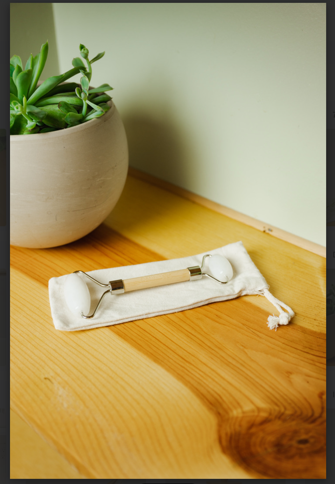 Bamboo Facial Roller Opalite