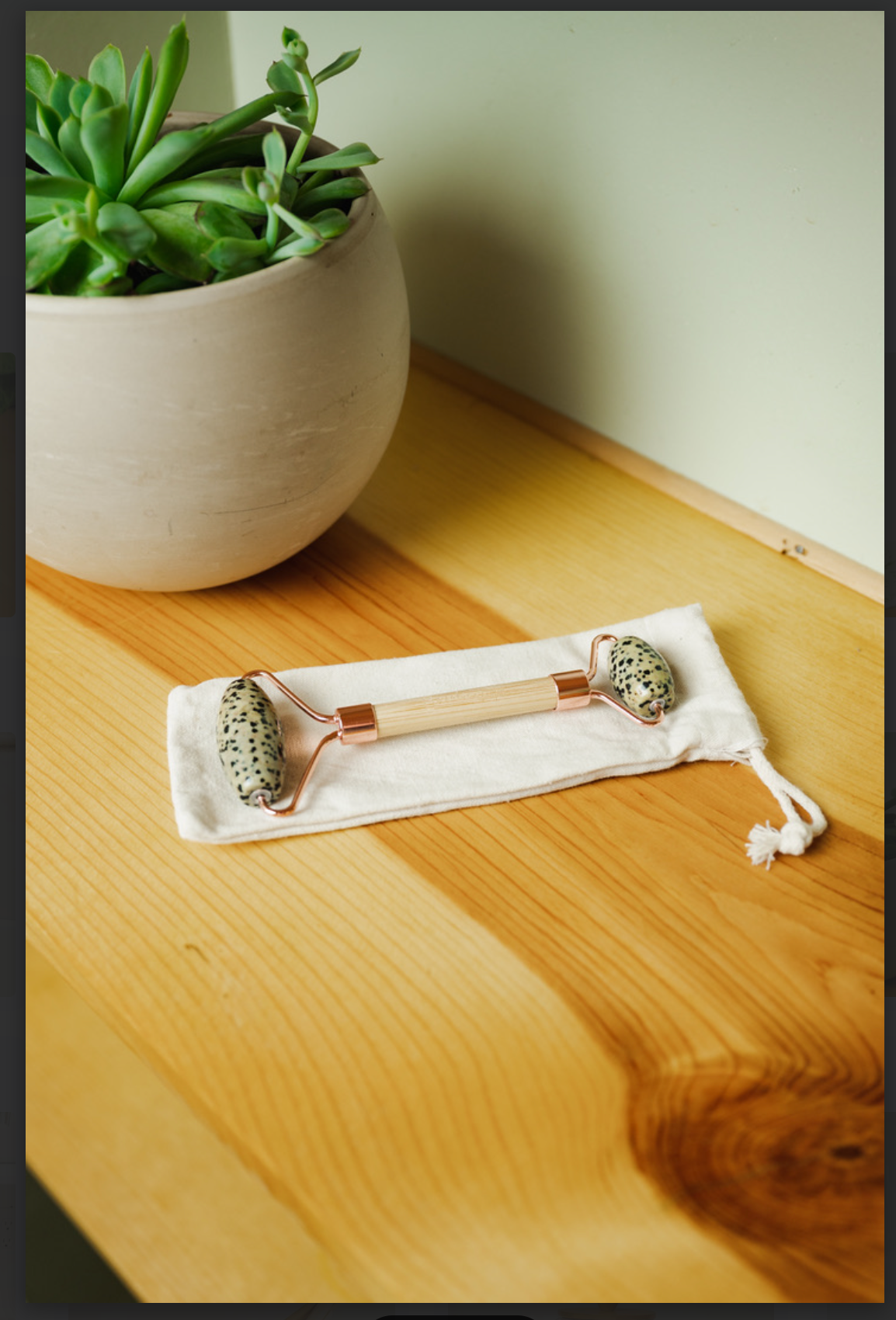 Bamboo Facial Roller Opalite