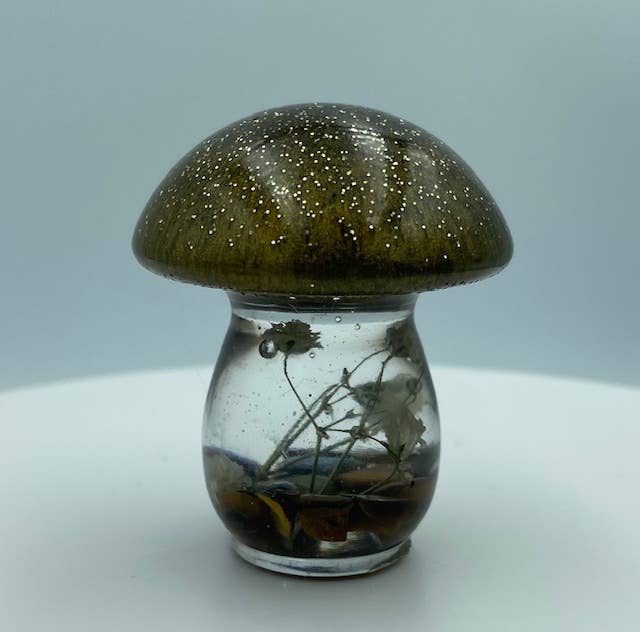 Mini Mushroom Figurines with Spiritual Crystals: Aquamarine